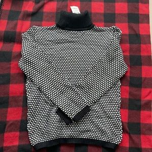 Women’s sweater NEW!